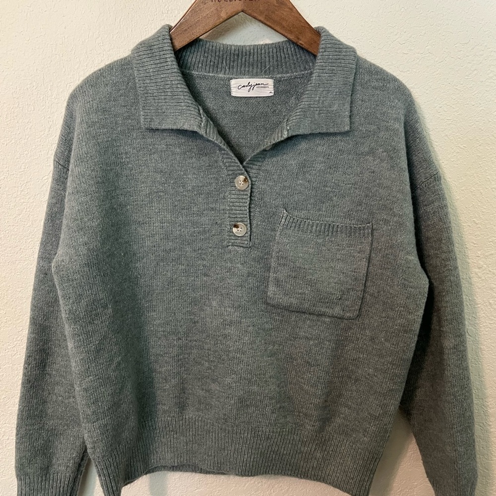 Carly Jean Los Angeles (CJLA) Lauren Button Sweater in Seafoam (M)